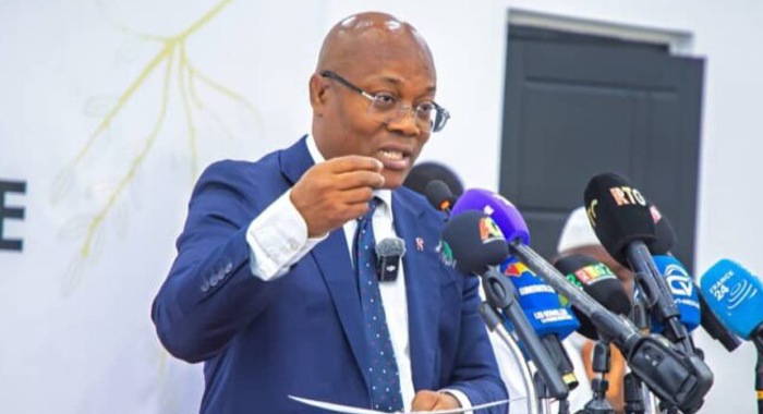 « Aucun club ne peut remplir un stade de 50 000 places » : Ousmane Gaoual tacle le championnat guinéen