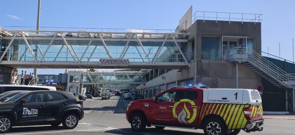 FRANCE: Un passager meurt à  son embarquement.