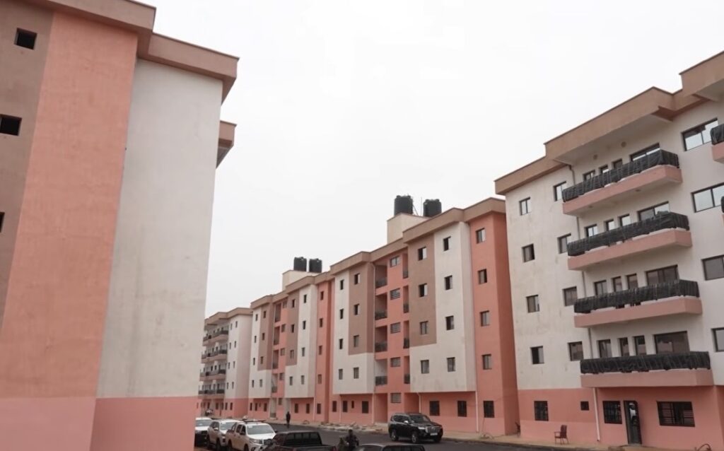 Conakry : 280 logements sociaux remis et 925 nouveaux lancés à Sonfonia-Lac