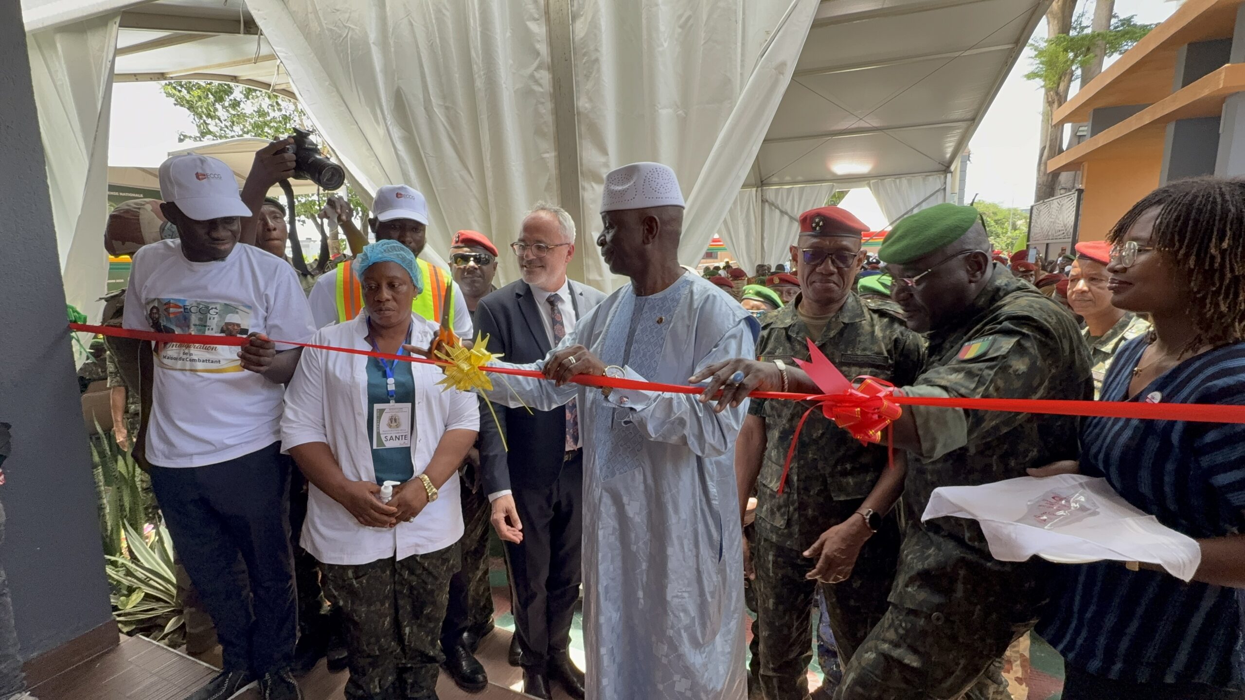 CREACASE GUINÉE livre le nouveau complexe de la Pension Militaire